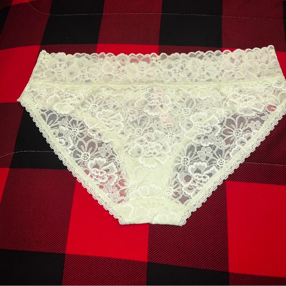 VS Hip-hugger Panty - Picture 2 of 5